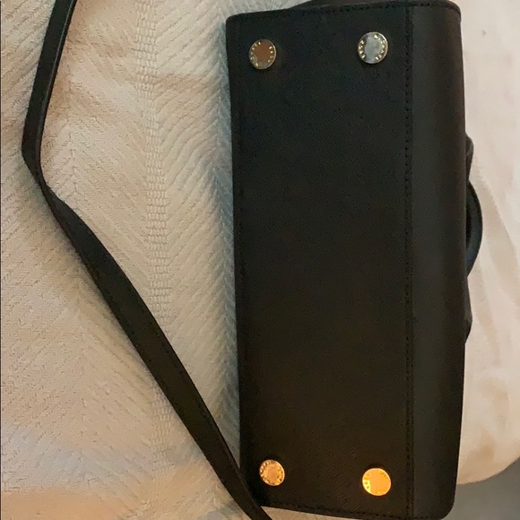 Michael Kors Top- Zip Purse - Picture 3 of 3